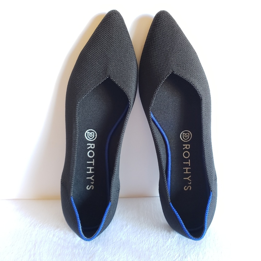 EUC Rothy's 'The Point' in Black Solid